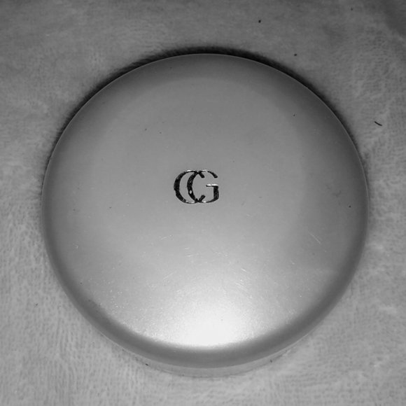 2 Pack CoverGirl Body Shimmer in Blizzard - NWT  Original,/Rare / Hard To Find - Picture 4 of 5